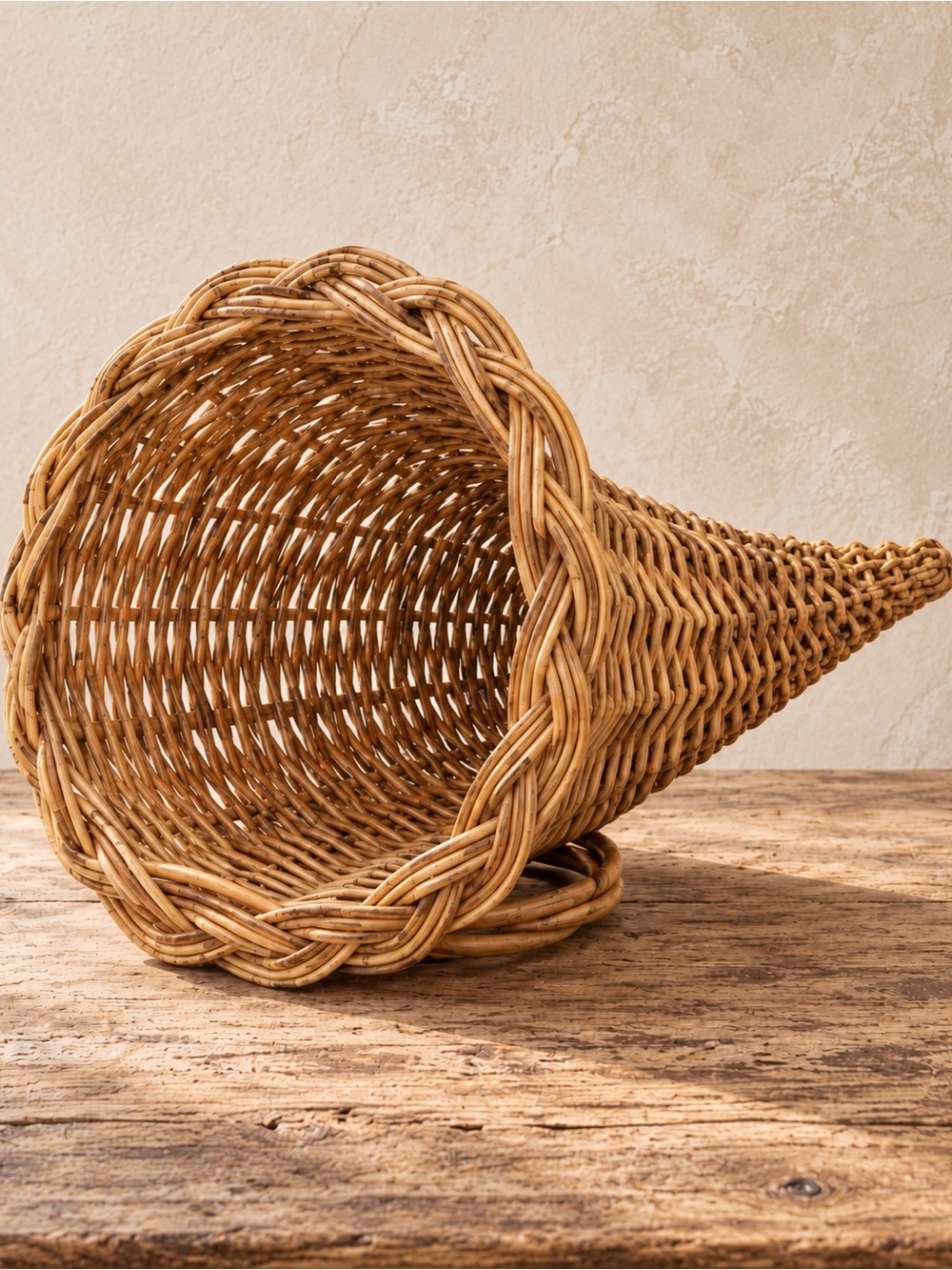 French Country Handwoven Wicker Cornucopia Footed Basket Farmhouse Decor
